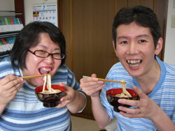 コンビ名は弾丸チッス